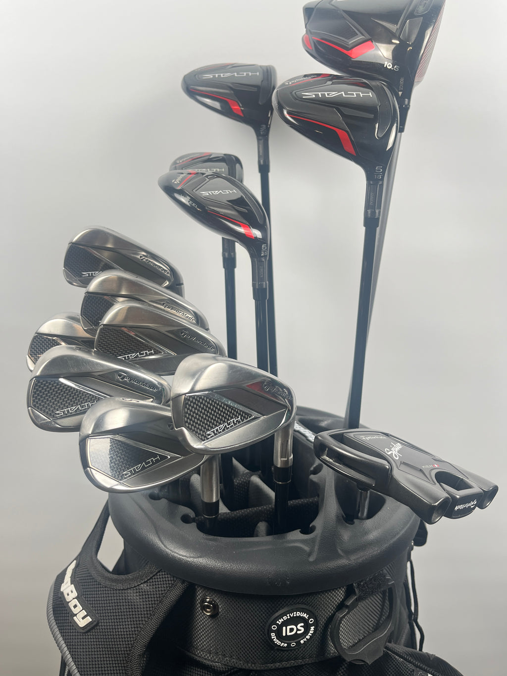 TaylorMade Stealth Complete Set Regular Flex RH STD Length