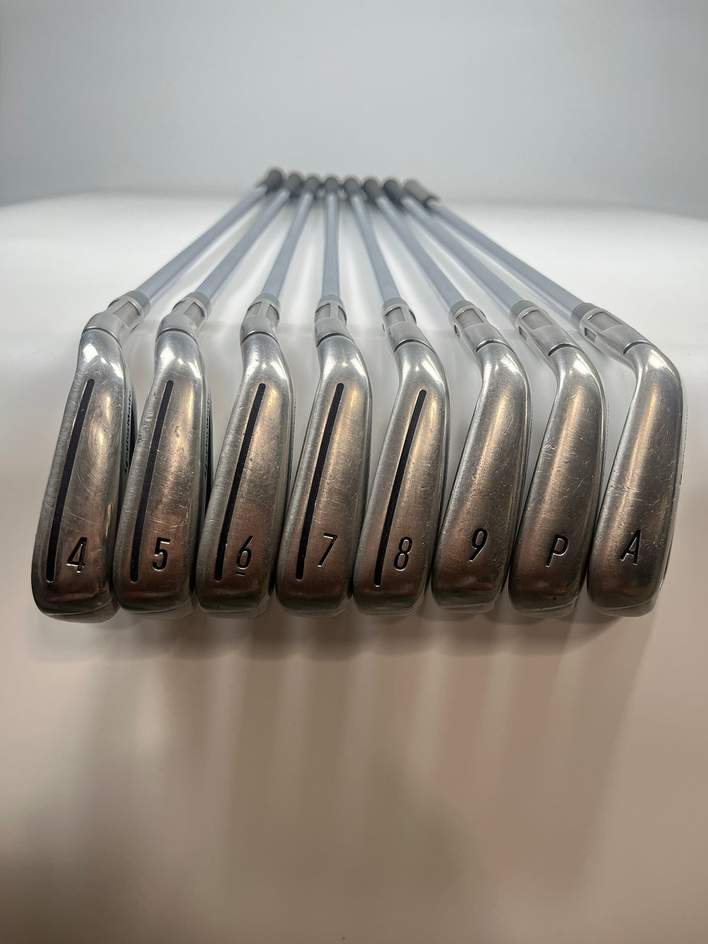 TaylorMade SIM 2 Max Iron Set 4-PW,GW Regular Flex RH STD Length