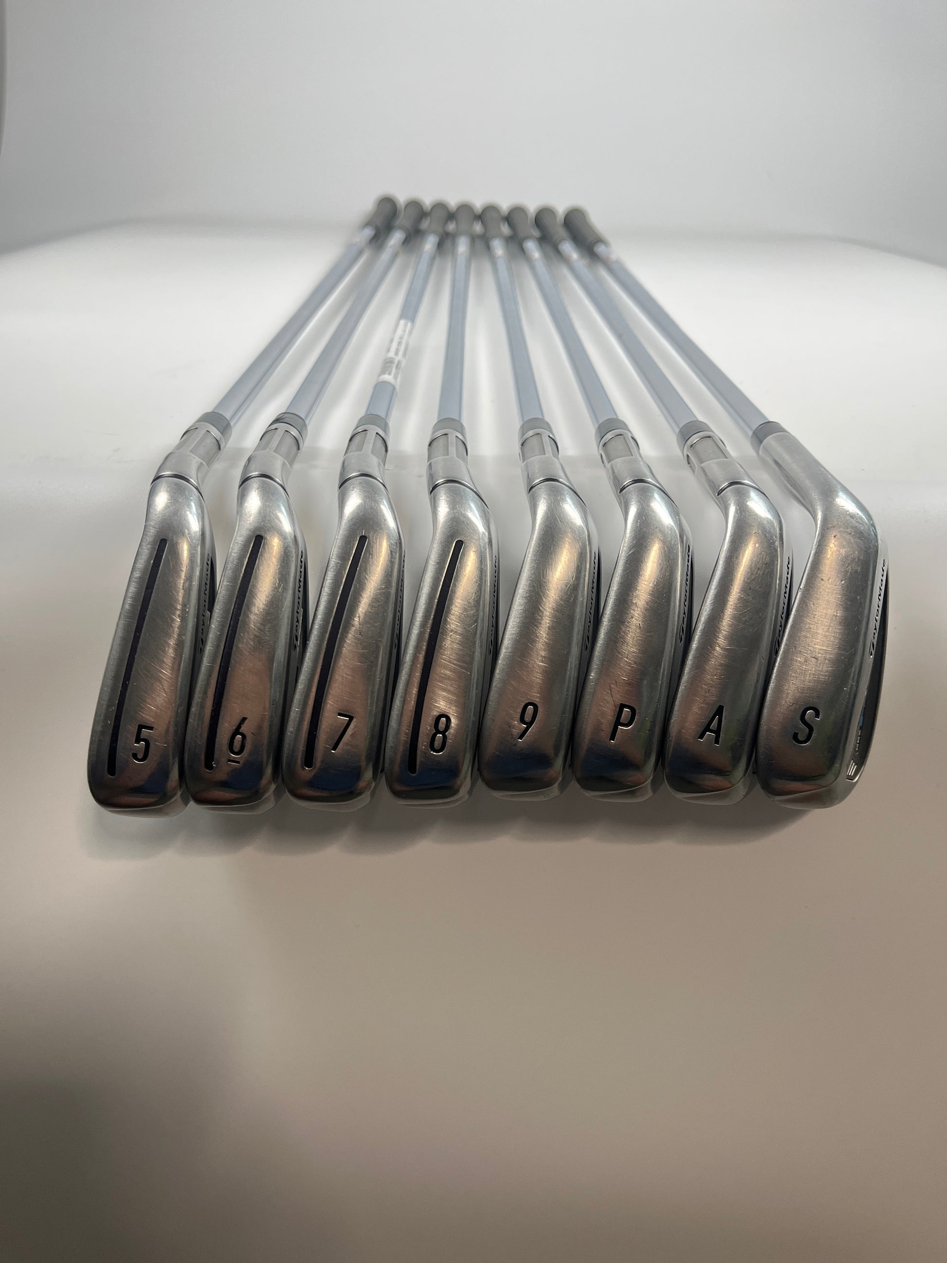 TaylorMade SIM 2 Max Iron Set 5-PW,GW,SW Regular Flex RH STD Length