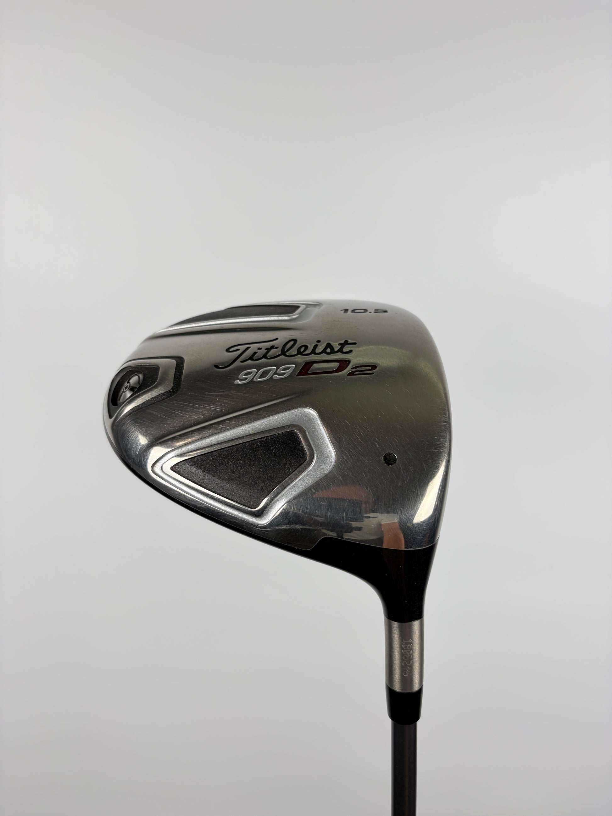Titleist 909 D2 Driver 10.5° Regular Flex RH 45.5"