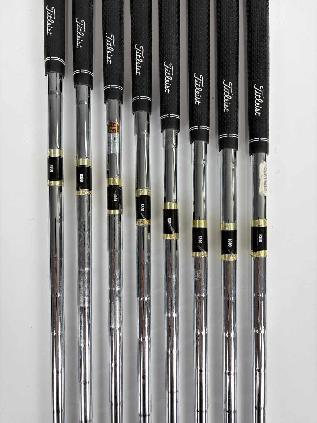 Titleist AP1 712 Iron Set 4-PW,GW Regular Flex LH STD Length
