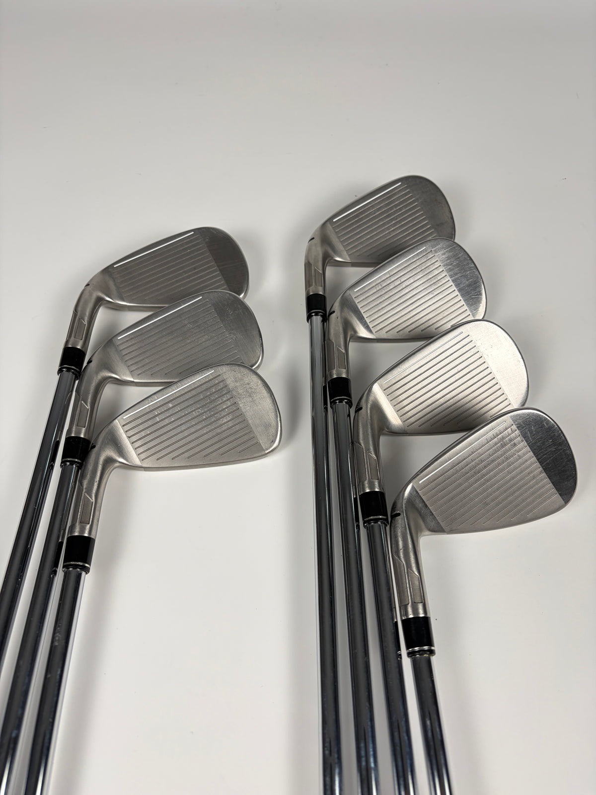 TaylorMade Stealth Iron Set 5-PW,GW Regular Flex RH STD Length