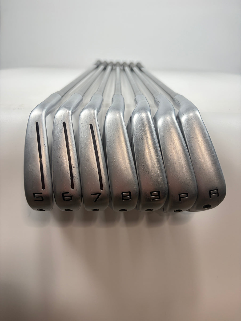 TaylorMade P790 2023 Iron Set 5-PW,GW Regular Flex LH +0.5"