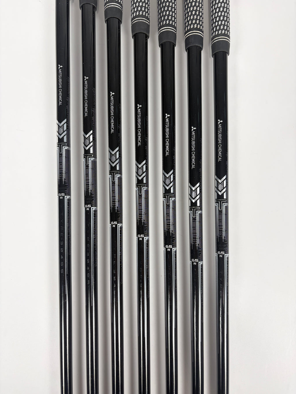 TaylorMade P790 2023 Iron Set 5-PW,GW Regular Flex LH +0.5"